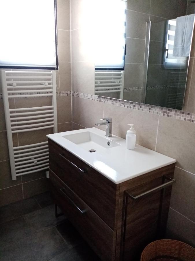 Cote Et Mer - Appartement Haut Standing Dans Villa Avec Piscine Et Vue Mer Taglio-Isolaccio Extérieur photo