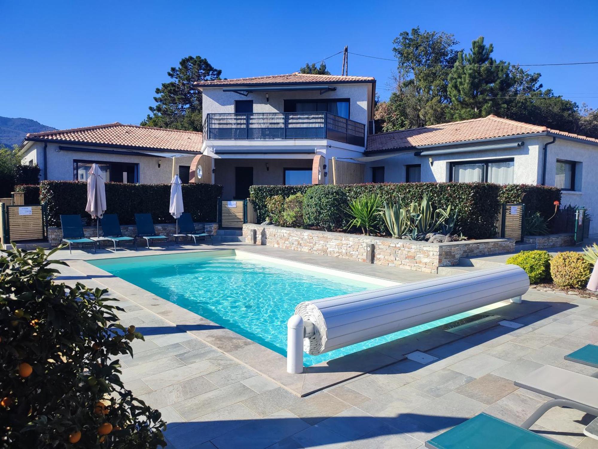 Cote Et Mer - Appartement Haut Standing Dans Villa Avec Piscine Et Vue Mer Taglio-Isolaccio Extérieur photo