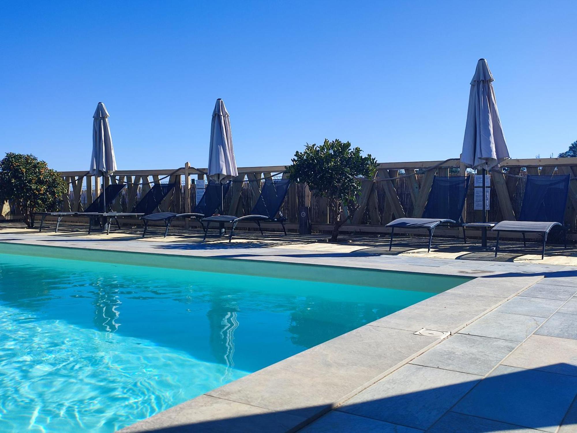 Cote Et Mer - Appartement Haut Standing Dans Villa Avec Piscine Et Vue Mer Taglio-Isolaccio Extérieur photo